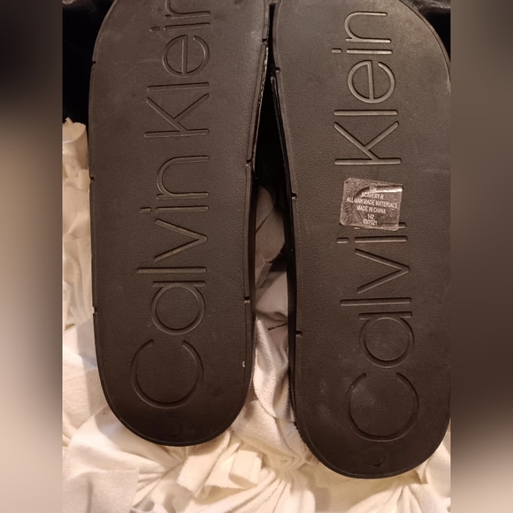 EUC Calvin Klein Black Slides Size 10m - Picture 4 of 5